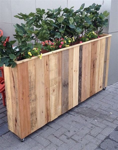 Reclaimed Pallet Wood Planter Box - Etsy | Wood planters, Pallets ...