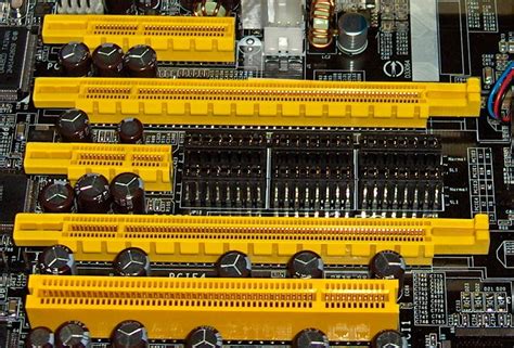 Is PCIx1 or PCIx16 interface card slots compatible with PCI Express cards?