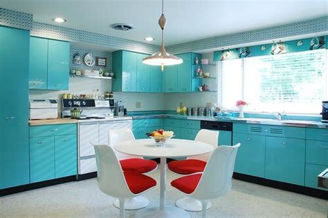 The History of Vintage Steel Kitchen Cabinets - 100 brands! - Retro Renovation