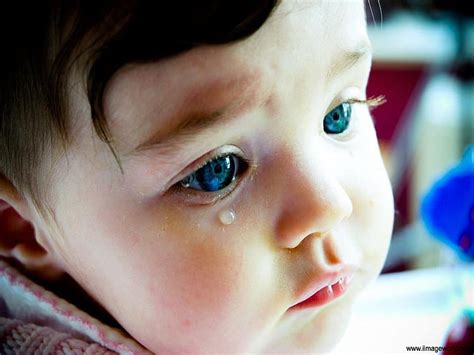 Cute Baby Crying - soakploaty