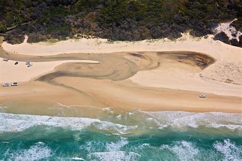 Travelling Sand Dunes of Fraser Island | Amusing Planet