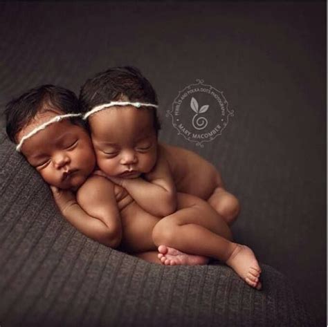 Awwwwe, I want twins. | Beautiful black babies, Black twin babies ...