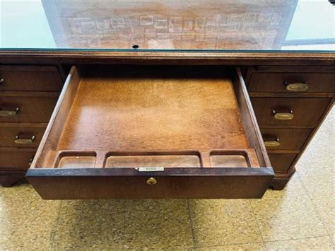 Wood Desk with Glass top Online Government Auctions of Government ...