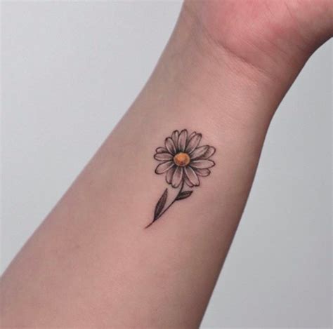 Simple Daisy Tattoo