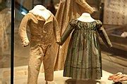 Category:Clothing in museums - Wikimedia Commons