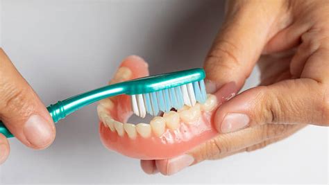 Dentures and 2 types of dentures | Nha Khoa Bedental