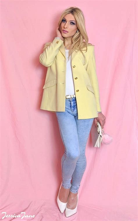 Hello Yellow | Pastel yellow jacket and blue skinny jeans wi… | Flickr