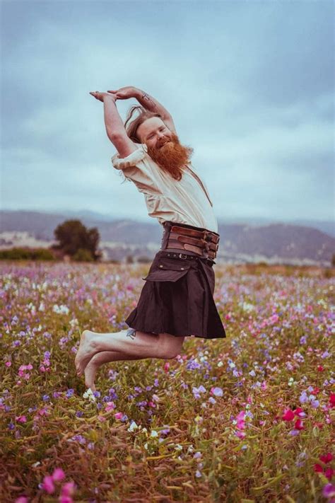 Stop what you're doing and please appreciate this kilted Scotsman frolicking in a field of ...