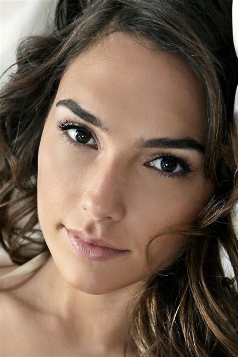 Gal Gadot / Gisele Harabo | Gal gadot, Gal gardot, Gal gabot