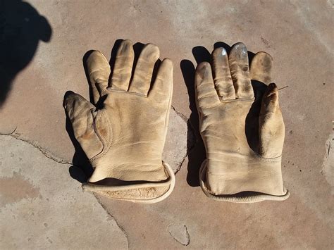 Leather gloves | These gloves have been in use for 4 weeks. … | Flickr