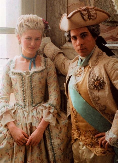 Afficher l'image d'origine | Marie antoinette movie, Marie antoinette costume, Marie antoinette