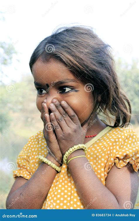 Surprised Little Girl. Wow Moment Editorial Stock Image - Image of excluded, handed: 83683734