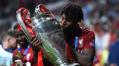 Divock Origi says 'gut feeling' made him stay on with Liverpool ...