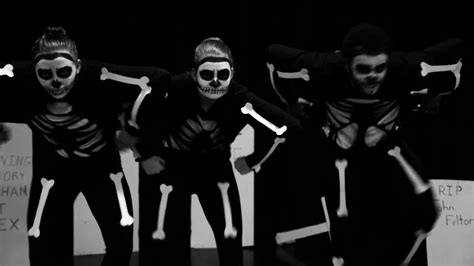 A Skeleton Dance - YouTube