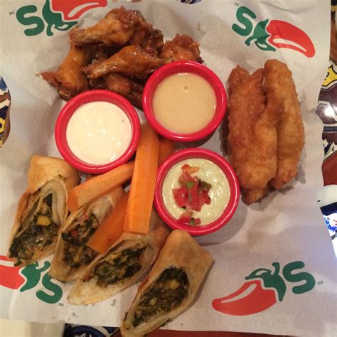 Chili's triple dipper is a must try! ️ Their dip sauces perfectly match the finger-foods. Yum ...