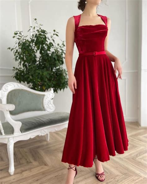 Velvet Crimson Dress | Crimson dress, Ankle length prom dress, Teuta matoshi