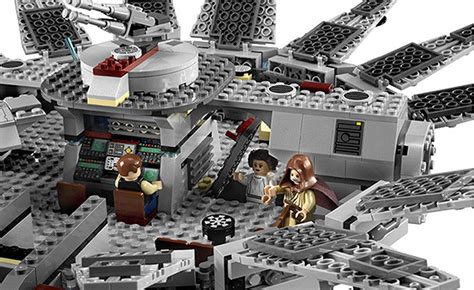 LEGO Star Wars Millennium Falcon Kit