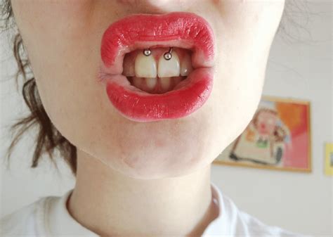 Labial Frenulum Piercing