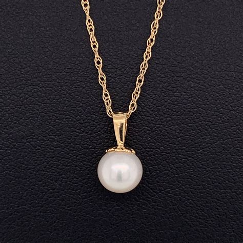 6-6.5mm Freshwater Pearl Pendant, 14k yellow gold | Geralds Jewelry | Oak Harbor, WA