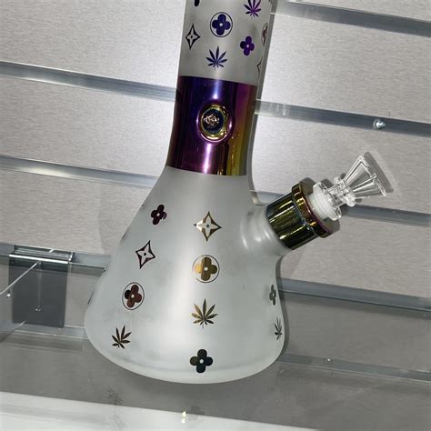 KAOS Louis V/Leaf Design Bong - 18" - Best Buds Forever