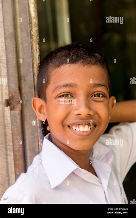 Sri lankan boy hi-res stock photography and images - Alamy