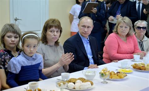 Meeting with people affected by wildfires in Siberian Federal District • President of Russia
