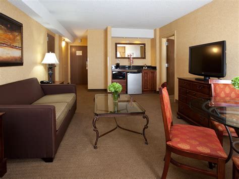 Luxury Hotels Near Denver Airport | Crowne Plaza Denver Airport ...