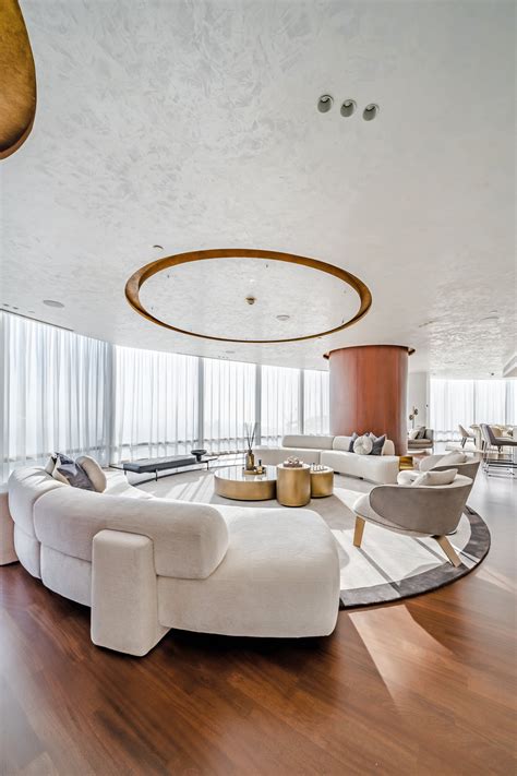 Burj Khalifa Penthouse — Rumah Interiors