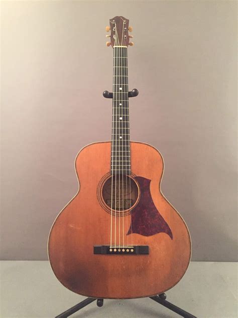 Leland Brilliantone 1935 | Leland, Cool guitar, Guitar