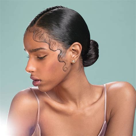 The Edge Of Glory: Expert Advice On Maintaining That Delicate Hairline | Essence | Baby ...