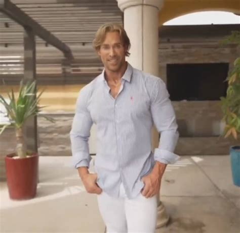 Mike O'Hearn baby don't hurt me meme template - Video Meme