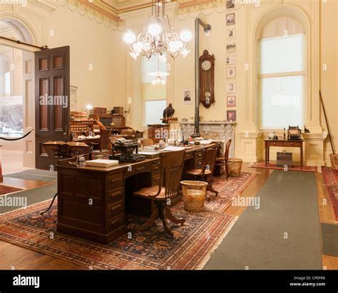 California capitol interior hi-res stock photography and images - Alamy