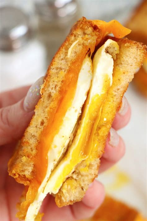 Grilled Cheese and Egg Sandwich - Kitchen Divas