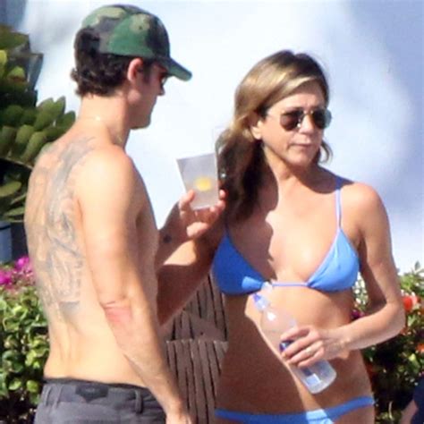 Jennifer Aniston Strips Down to Her Bikini for Her 48th Birthday - E ...