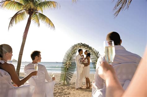 Weddings at Riu Palace Tropical Bay | Negril Jamaica | Destination Weddings