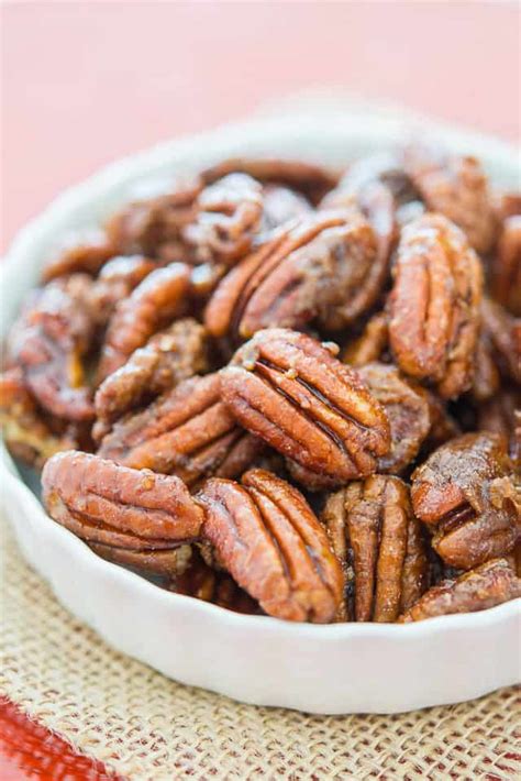 Christmas Candied Pecans