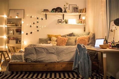 Cool Dorm Lighting Ideas