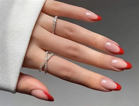 Red French tip nails: Learn all about the manicure trend 2023 and find ...