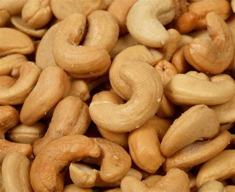 Cashews Roasted Salted Bulk nuts Oh Nuts