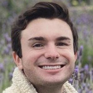 Dylan Mulvaney - Age, Family, Bio | Famous Birthdays