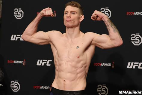 paul-felder-ufc-223-official-weigh-ins | MMA Junkie