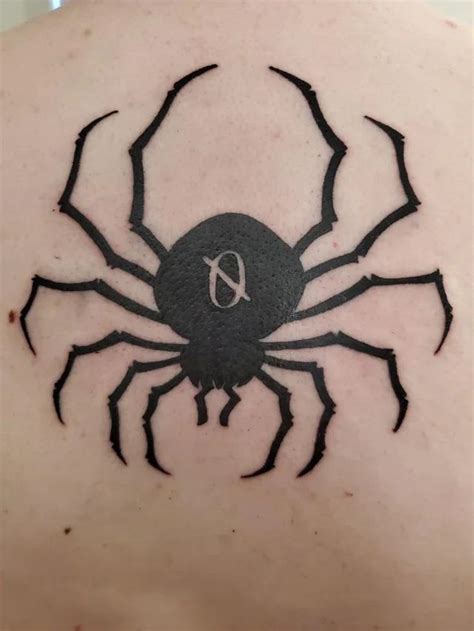 Chrollo’s spider tattoo: Hunter X Hunter tattoo | Hunter tattoo ...