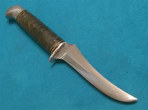 ANTIQUE SCHRADE WALDEN 137 HUNTING SKINNER BOWIE KNIFE -- Antique Price Guide Details Page