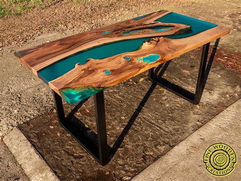 Multifunctional Reclaimed Wood Resin Glow Table – Aesthetics of Design