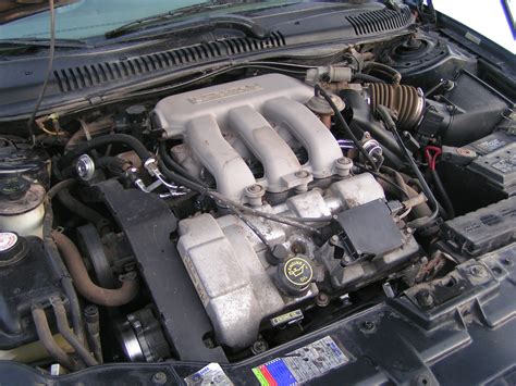 1998 Ford Taurus Engine | A 3.0L DOHC Duratec V6 engine tigh… | Flickr