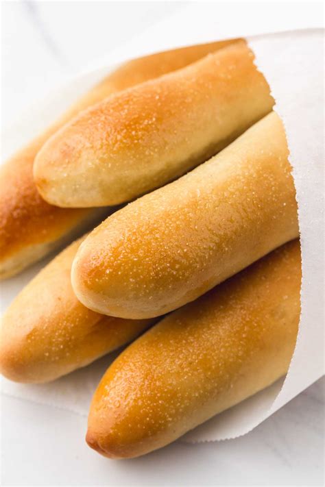 Olive Garden Breadsticks Recipe - Little Sunny Kitchen