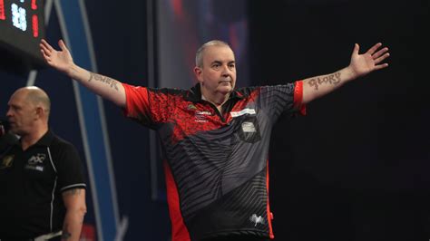 Phil Taylor beats Jamie Lewis to reach 2018 World Darts Championship ...