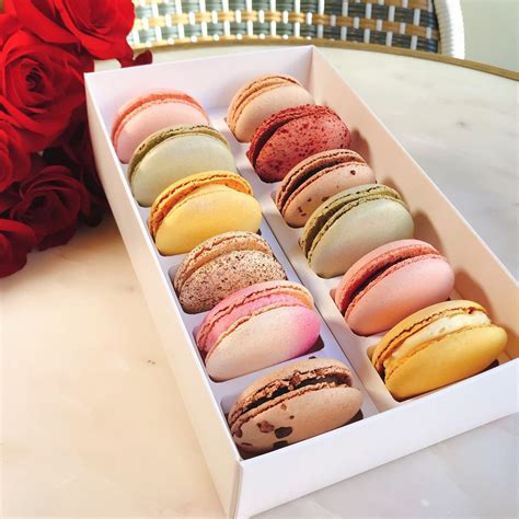 Macaron Gift Box – Belle Pastry