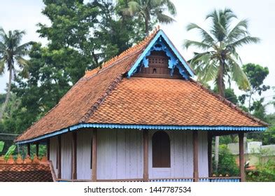 3 Traditional Ettukettu Style Architecture Images, Stock Photos, 3D objects, & Vectors ...