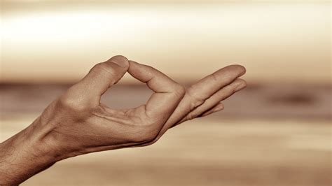 Gyan Mudra [How It Works and What Are Its Benefits] - Thrive Global